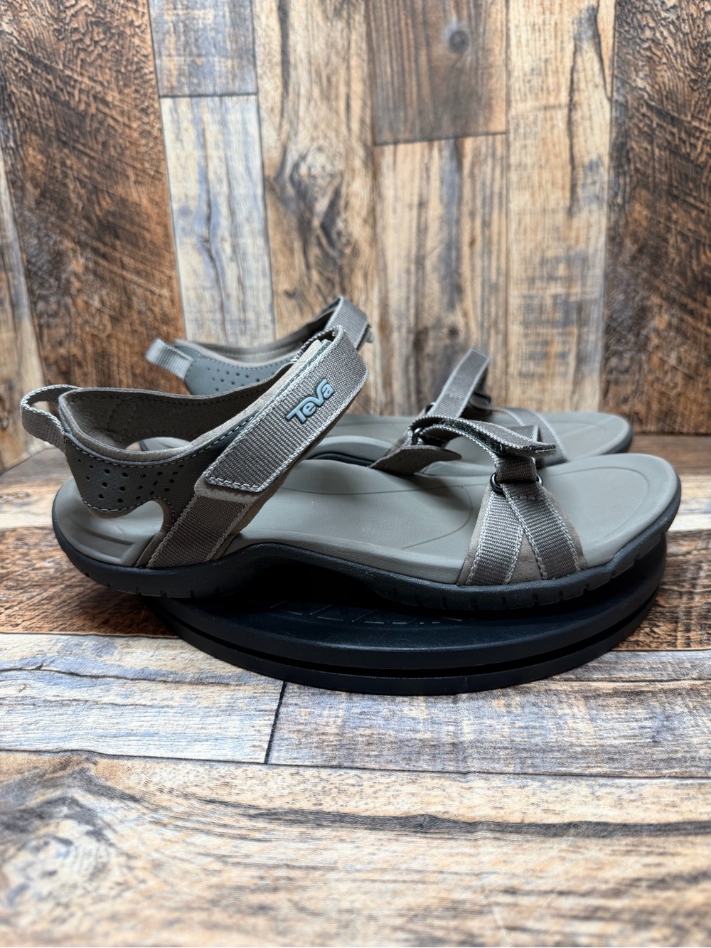 NEW Teva Verra Sport Outdoor Sandals Women’s US Size 7.5